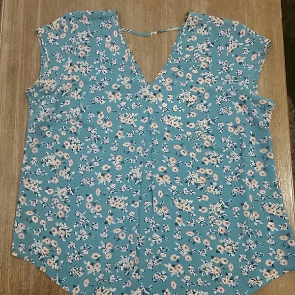 Daniel Rainn Tops - Beautiful Blue Floral DR2 Blouse